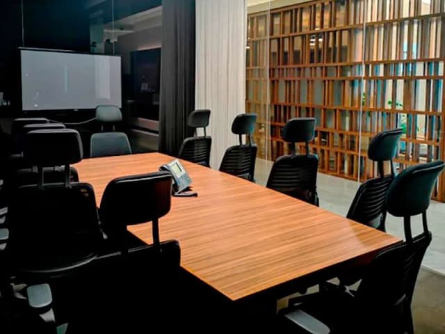 Coworking Arcos Bosques en Paseo de Los Tamarindos 400 Piso 21 y 26 Sección Poniente Torre A, Bosques de las Lomas, Cuajimalpa de Morelos, 05120 Ciudad de México, CDMX, México - 