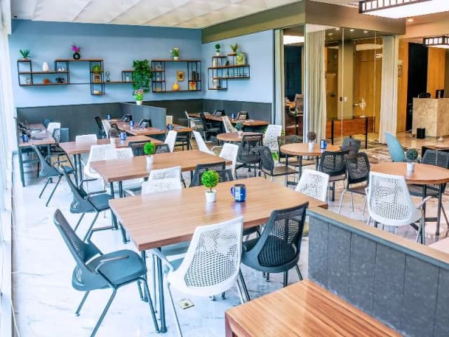 Coworking Latitud Polanco en Av. Ejército Nacional Mexicano 453-Piso 1, Chapultepec Morales, Granada, Miguel Hidalgo, 11520 Ciudad de México, CDMX, México - Avenida Ejército Nacional Mexicano 453