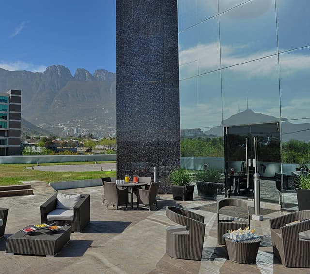 Coworking Torres Campestre en Ricardo Margain Zozaya 575 Corporativo Santa Engracia Torre C y D, Corporativo Santa Engracia 2o Sector, 66267 San Pedro Garza García, N.L., México -